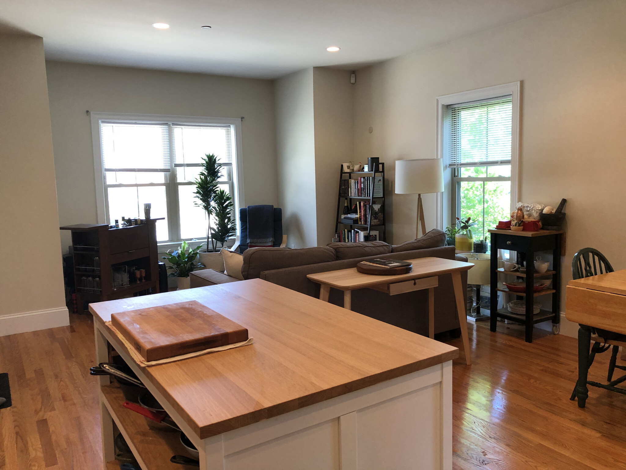 341 Gallivan Boulevard - 6